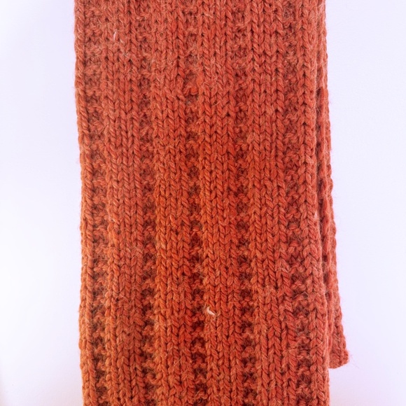 Extra-long, hand-knit scarf in alpaca-acrylic blend - Picture 3 of 15